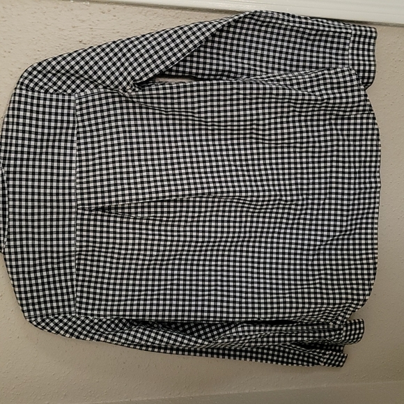 NYC Long sleeved black and white stripes shirt - Picture 4 of 5